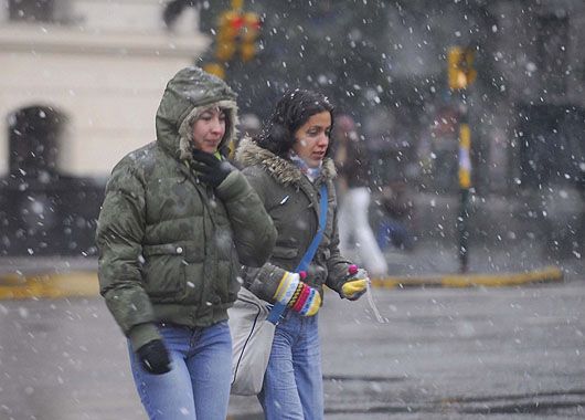 La nieve en Plaza de Mayo.