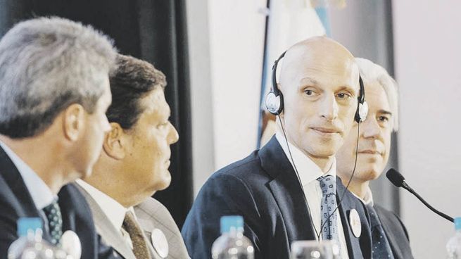 AVANCE. San Juan se convirtió en la primera provincia del país en la que, desde Salud Pública, se usarán sensores de temperatura para la detección de cáncer de mama. Los representantes de la empresa Welwaze (foto), con sede en los EE.UU., confirmaron la elección de San Juan para el lanzamiento mundial del dispositivo para uso masivo.