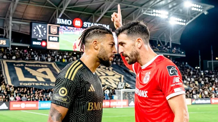 Cara a cara. Así estarán en la noche de este miércoles 29 de abril LAFC y Toluca, para defnir el partido de ida por las semifinales de la Concachampions. Cara a cara. Así estarán en la noche de este miércoles 29 de abril LAFC y Toluca, para defnir el partido de ida por las semifinales de la Concachampions.