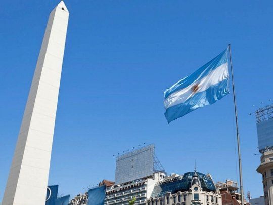 Argentina Bandera Obelisco.jpg