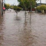 Emergencia en Tucumán: un fuerte temporal dejó pueblos aislados, rutas cortadas y clases suspendidas. Emergencia en Tucumán: un fuerte temporal dejó pueblos aislados, rutas cortadas y clases suspendidas.