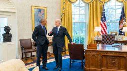 Más presión para Biden: Obama le soltó la mano