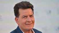 Charlie Sheen pasó que haber recaudado 150 millones de dólares a quedarse con solo 3 millones.