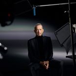 Tom Hanks es el narrador, presentador y productor ejecutivo de la producción “Segunda Guerra Mundial” que se lanzará en “History” el próximo lunes 25 de mayo. Tom Hanks es el narrador, presentador y productor ejecutivo de la producción “Segunda Guerra Mundial” que se lanzará en “History” el próximo lunes 25 de mayo.