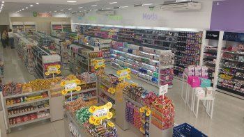 El ex vicejefe de Gabinete de&nbsp;Mauricio Macri,&nbsp;Mario Quintana, fue accionista de Farmacity y Pegasus, pero vendió su participación.