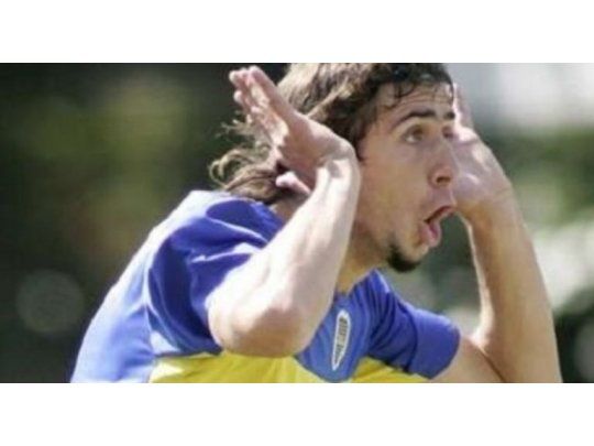 Pratto, festejando un gol jugando en las inferiores de Boca.