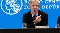 Bausili analizó los riesgos cambiarios y las perspectivas económicas para 2027.