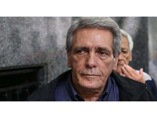 El titular de los trabajadores de las estaciones de servicios opinó además que el Gobierno ha mostrado en estos meses un perfil patronal, esperemos que se pueda revertir. (porque) no podemos seguir viviendo con los niveles de pobreza que tenemos los argentinos.
