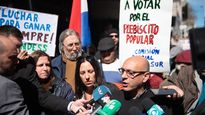 en caravana al parlamento: asi entrego las firmas del plebiscito el pit-cnt