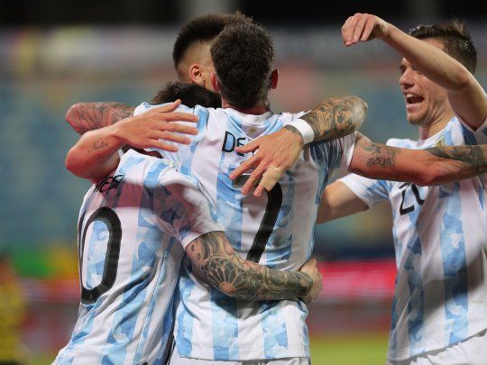 La Selección ganó de la mano de un Messi brillante.