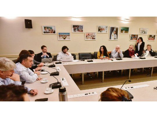 tensión. El Gobierno retomó ayer la paritaria con los gremios universitarios, que pasó a un cuarto intermedio hasta mañana.
