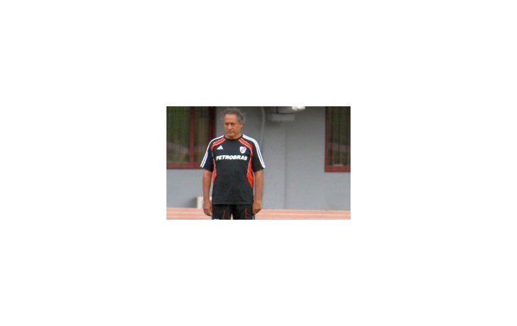 El entrenador de River Plate, Juan José López.