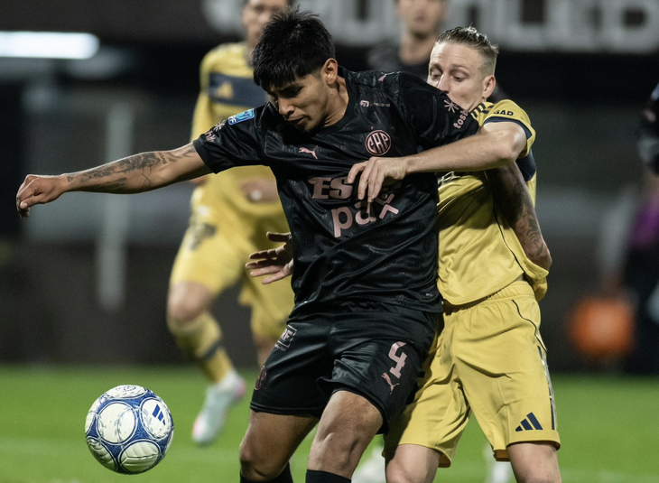 Miguel Merentiel ingresó en el segundo tiempo y convirtió el gol del empate a los 80 minutos. Miguel Merentiel ingresó en el segundo tiempo y convirtió el gol del empate a los 80 minutos.