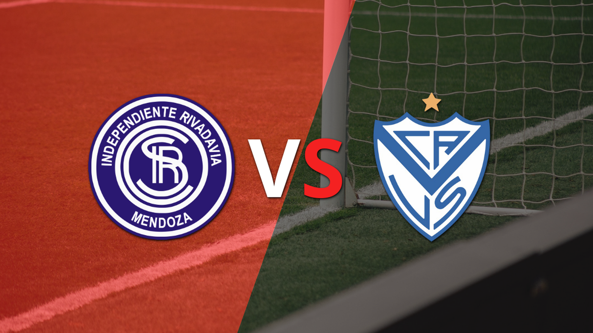 The match begins between Independiente Riv.  (M) and Vélez at the Bautista Gargantini stadium