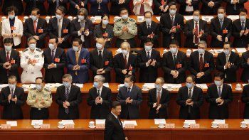 Ovaci&oacute;n para Xi Jinping en la ANP al votarse la ley de seguridad para Hong Kong.