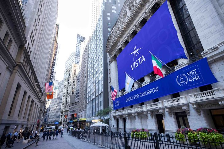 A través de su fondo Thiel Macro, el cofundador de PayPal y Palantir adquirió 1.189.792 acciones de la empresa Vista Energy. A través de su fondo Thiel Macro, el cofundador de PayPal y Palantir adquirió 1.189.792 acciones de la empresa Vista Energy.