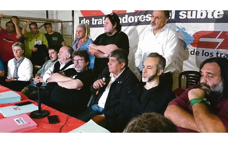 ámbito.com | Socios. Pablo Moyano y Hugo Yasky volvieron a mostrarse hoy juntos en una conferencia de los metrodelegados. Junto a ellos, Néstor Segovia, Roberto Pianelli, Eduardo López (UTE) y Roberto Baradel (Suteba) entre otros.