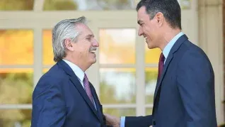 Alberto Fernández, posible asesor de Pedro Sánchez según la prensa española