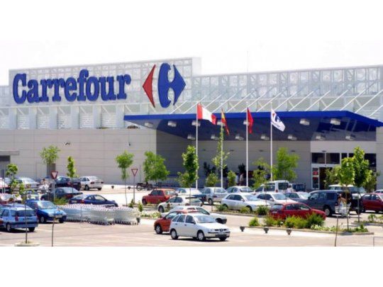 Carrefour: tras avances, continuarán hoy negociaciones entre sindicalistas y empresarios