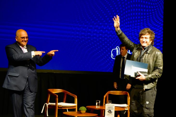 Milei reconoció la difícil situación, pero también culpó a Milei reconoció la difícil situación, pero también culpó a