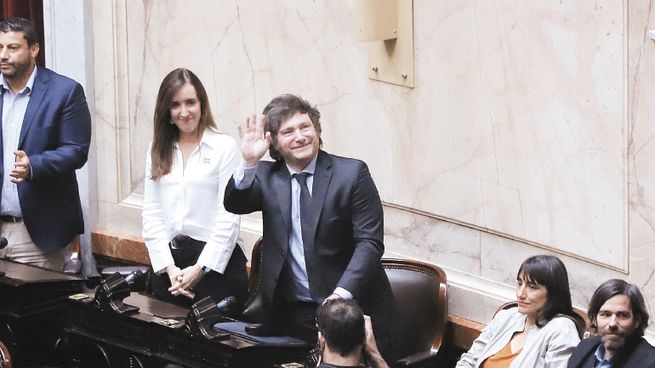 cambio. Javier Milei, actualmente diputado nacional, el 10 de diciembre prestará juramento en el Congreso de la Nación como Presidente para iniciar su gestión tras la victoria en el balotaje de noviembre.