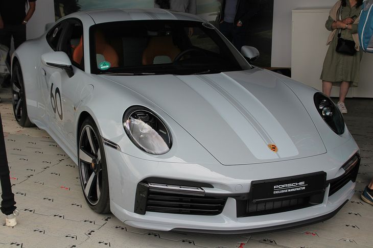 Porsche 911 Sport Classic, el único modelo de la marca en el top 10. Porsche 911 Sport Classic, el único modelo de la marca en el top 10.