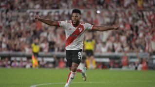 River derrotó 2-0 a Deportivo Táchira como visitante