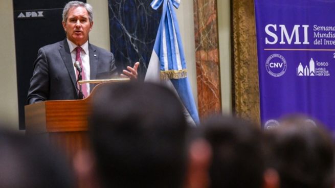 Pablo Quirno, optimista, durante su exposición en la Bolsa de Comercio.