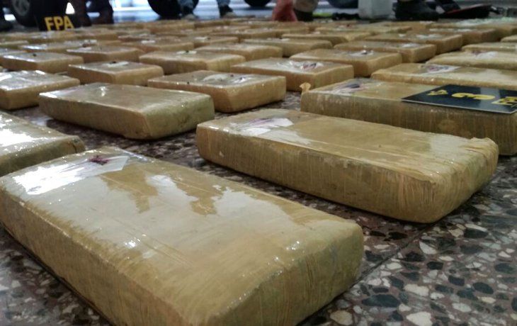 secuestran 15 kilos de cocaina durante dos operativos en la frontera fueguina con chile