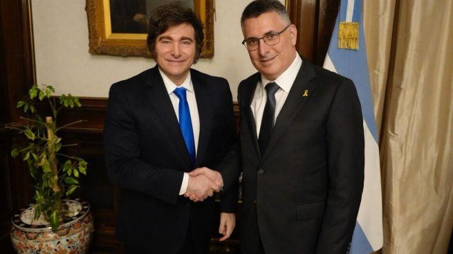 Guideon Saar respaldó la decisión del Gobierno de Javier Milei.
