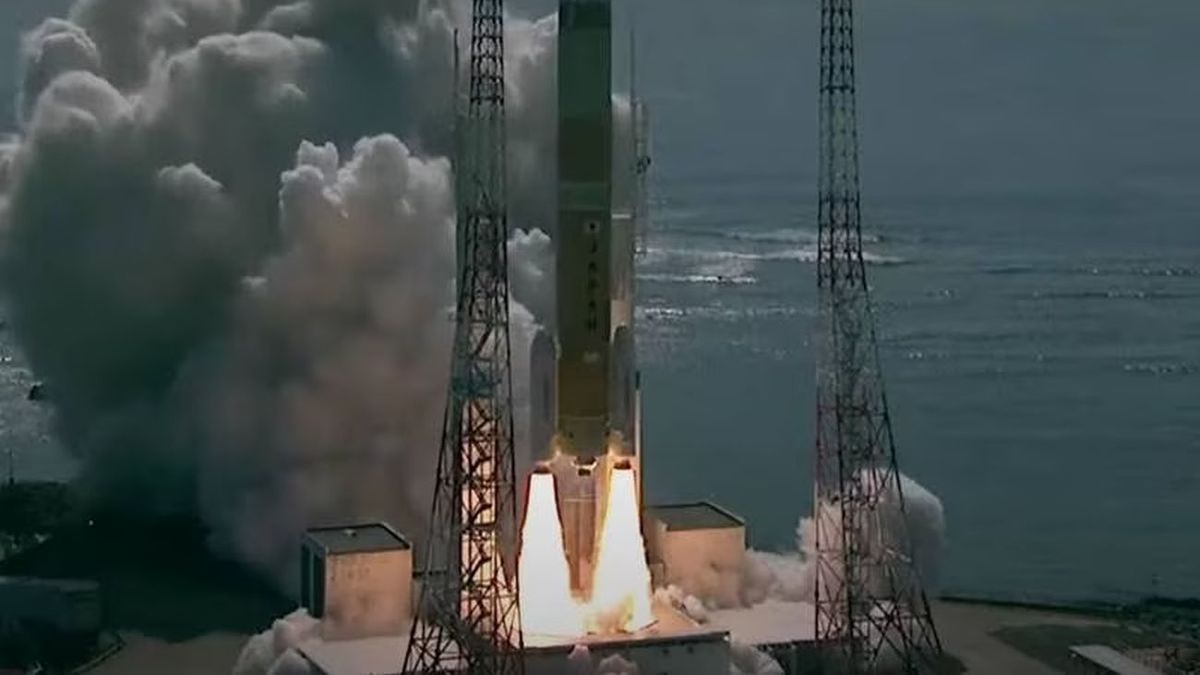 Space X successfully launched Starship rocket, but it was lost during its return to Earth