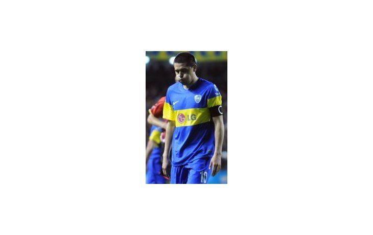 Fastidio. A Riquelme no le gusta perderse los partidos trascendentales de Boca en el campeonato.
