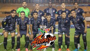 El Tribunal de Arbitraje Deportivo (TAS) anunció este jueves que&nbsp;Alebrijes de Oaxaca, conjunto de la&nbsp;Liga Expansión,&nbsp;desistió&nbsp;de la&nbsp;demanda colectiva&nbsp;que habían realizado&nbsp;10 clubes de este circuito&nbsp;contra la Federación Mexicana de Futbol, a la que señalan de no cumplir con su promesa de reactivar el ascenso y descenso en la Primera División del Futbol mexicano.
