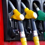 El gobierno ajustó los precios de los combustibles para noviembre-diciembre. El gobierno ajustó los precios de los combustibles para noviembre-diciembre.