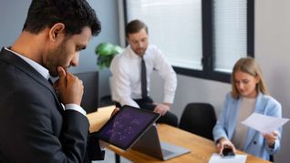 Quiénes están en la mira de las visitas domiciliarias del SAT y cómo blindar tu patrimonio Quiénes están en la mira de las visitas domiciliarias del SAT y cómo blindar tu patrimonio