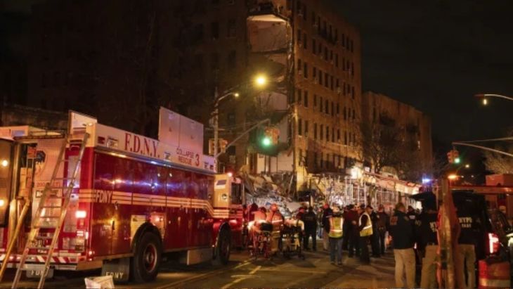Se derrumbó parte de un edificio de seis pisos en Bronx. Se derrumbó parte de un edificio de seis pisos en Bronx.