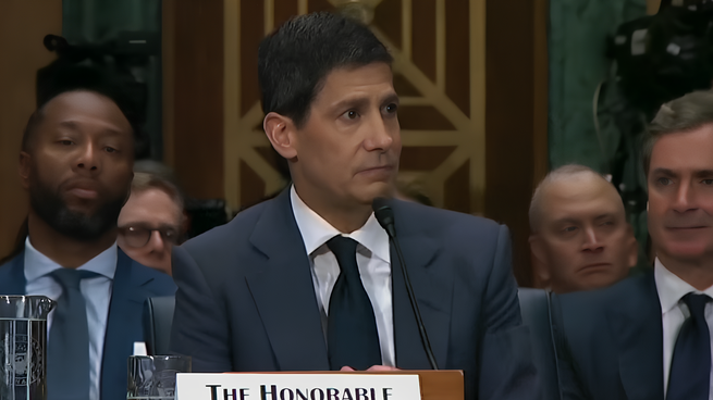 Warsh respondió a las preguntas de la Comisión Bancaria del Senado este martes.&nbsp;