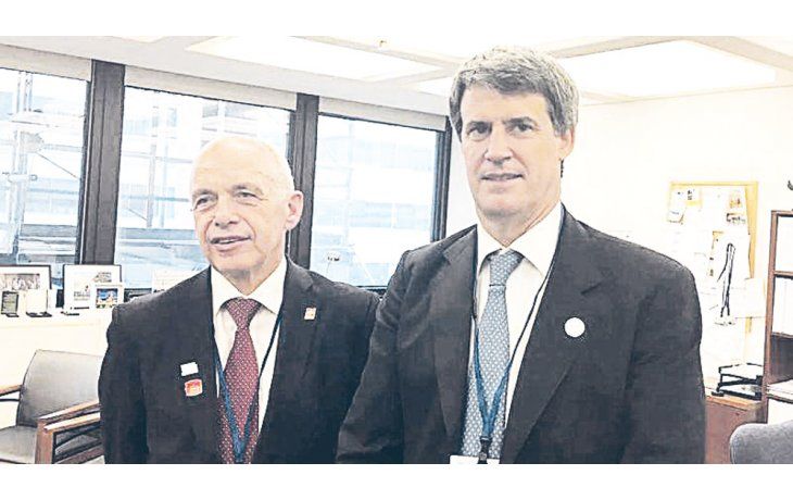 ámbito.com | ENCUENTRO. Prat Gay se reunió el viernes pasado en Washington con su par suizo Ueli Maurer. En noviembre se firma el acuerdo.