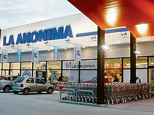 Reconversión. Debido a la caída de las ventas, la actividad supermercadista ya no representa la principal fuente de ingresos de La Anónima.