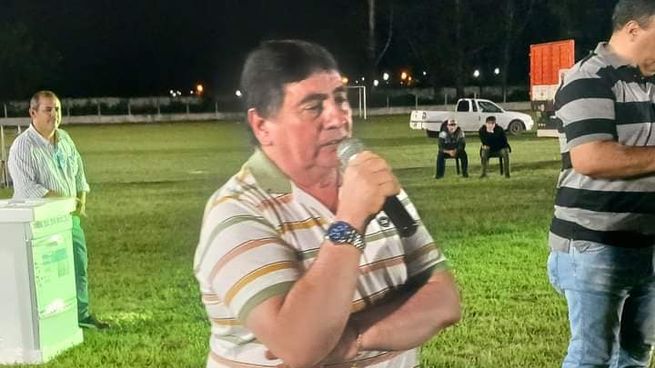 Estoy más firme que nunca, había declarado a la prensa la semana pasada el ahora exintendente Luis Campos.