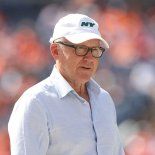 El heredero de un imperio mundialmente conocido y su arribo a la Premier League. El heredero de un imperio mundialmente conocido y su arribo a la Premier League.