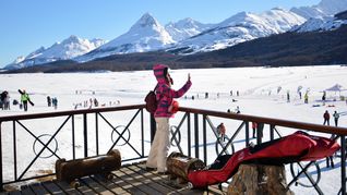 anticipo del invierno 2024: ushuaia, un paraiso para los amantes del esqui y el snow