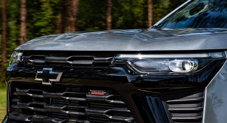 Importada desde Brasil y presentada recientemente en Agroactiva 2026, esta versión se posiciona dentro de la gama como una alternativa con mayor foco en el desempeño off-road, tomando como base la conocida versión Z71 pero sumando equipamiento específico.