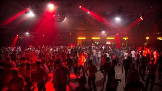 Berlín abre discotecas para vacunados y curados de Covid-19