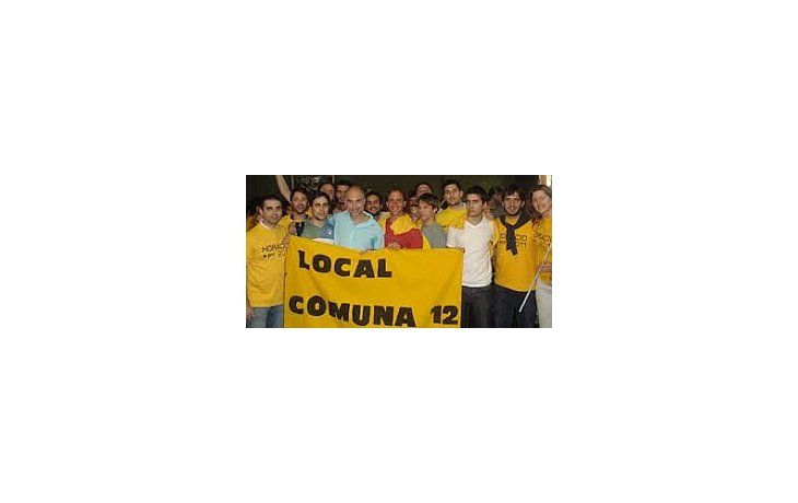 Horacio Rodríguez Larreta y un grupo de jóvenes PRO de los barrios de Coghlan, Saavedra, Villa Urquiza y Villa Pueyrredón cuando todavía peleaba por ser precandidato a jefe de Gobierno en 2011.