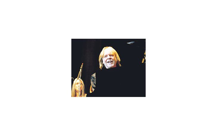 Rick Wakeman dividió al público con una revisión de temas propios y de los Beatles más cerca de la música clásica que del rock sinfónico que le dio fama.