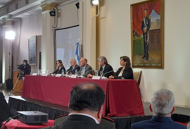 Cancillería Malvinas acto.jpg