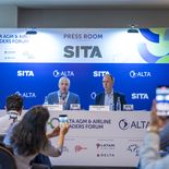 Roberto Alvo (Latam) y Peter Cerdá (ALTA) en la rueda de prensa del foro latinoamericano que sesiona en México.