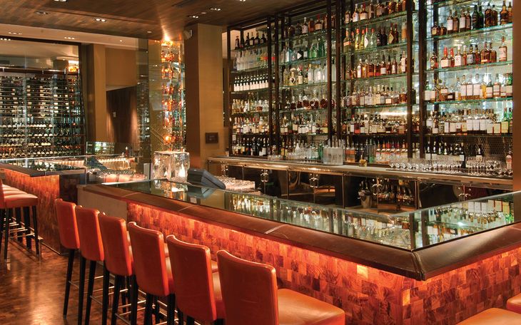 The restaurant's chef will be the renowned Michael Mina. The restaurant's chef will be the renowned Michael Mina.