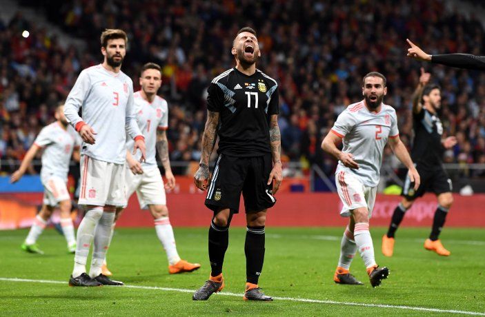 Sin piedad: España le metió seis goles al combinado nacional dirigido por Jorge Sampaoli, en la antesala del Mundial 2018 de Rusia. Sin piedad: España le metió seis goles al combinado nacional dirigido por Jorge Sampaoli, en la antesala del Mundial 2018 de Rusia.